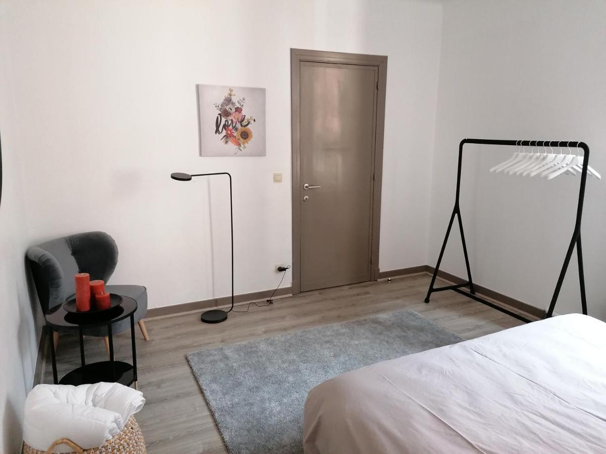 Le 3 Eme Apartment Namur Luaran gambar